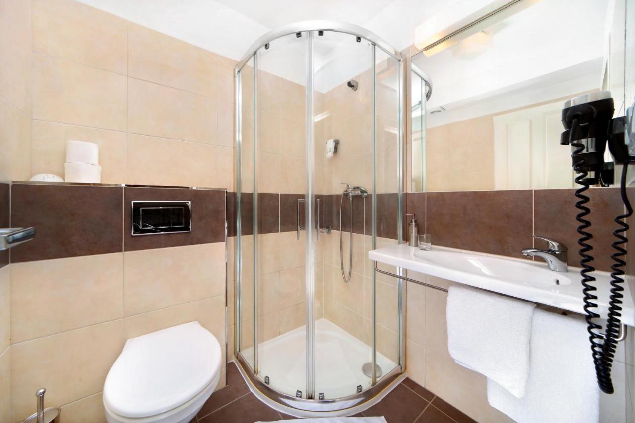 Hotel Erika Špindlerŭv Mlýn Dış mekan fotoğraf